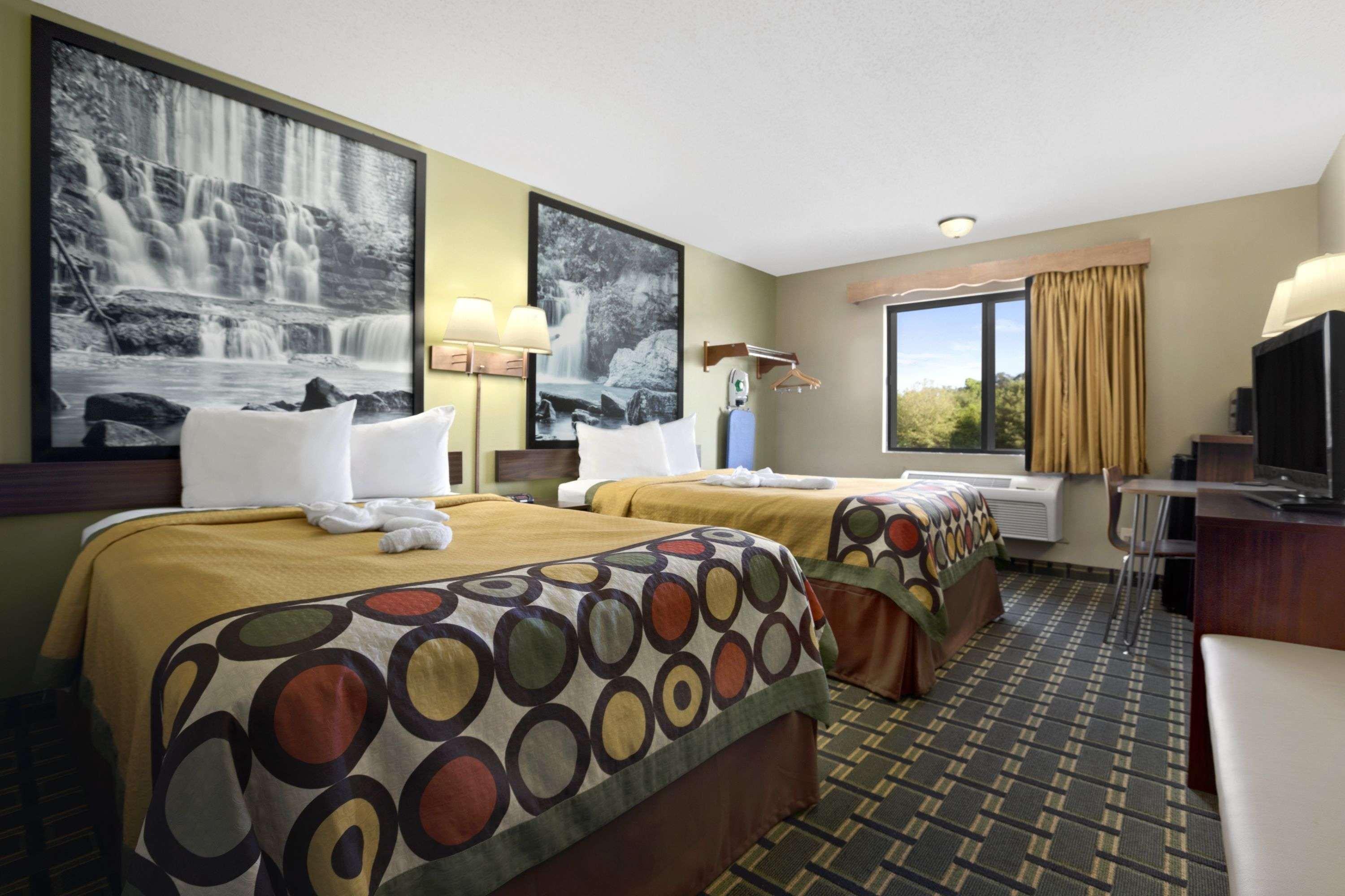 Super 8 by Wyndham Russellville Eksteriør bilde