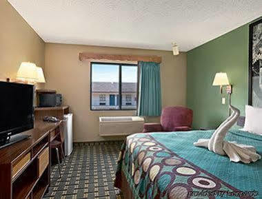 Super 8 by Wyndham Russellville Eksteriør bilde