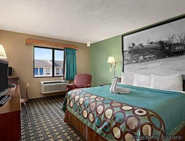 Super 8 by Wyndham Russellville Eksteriør bilde
